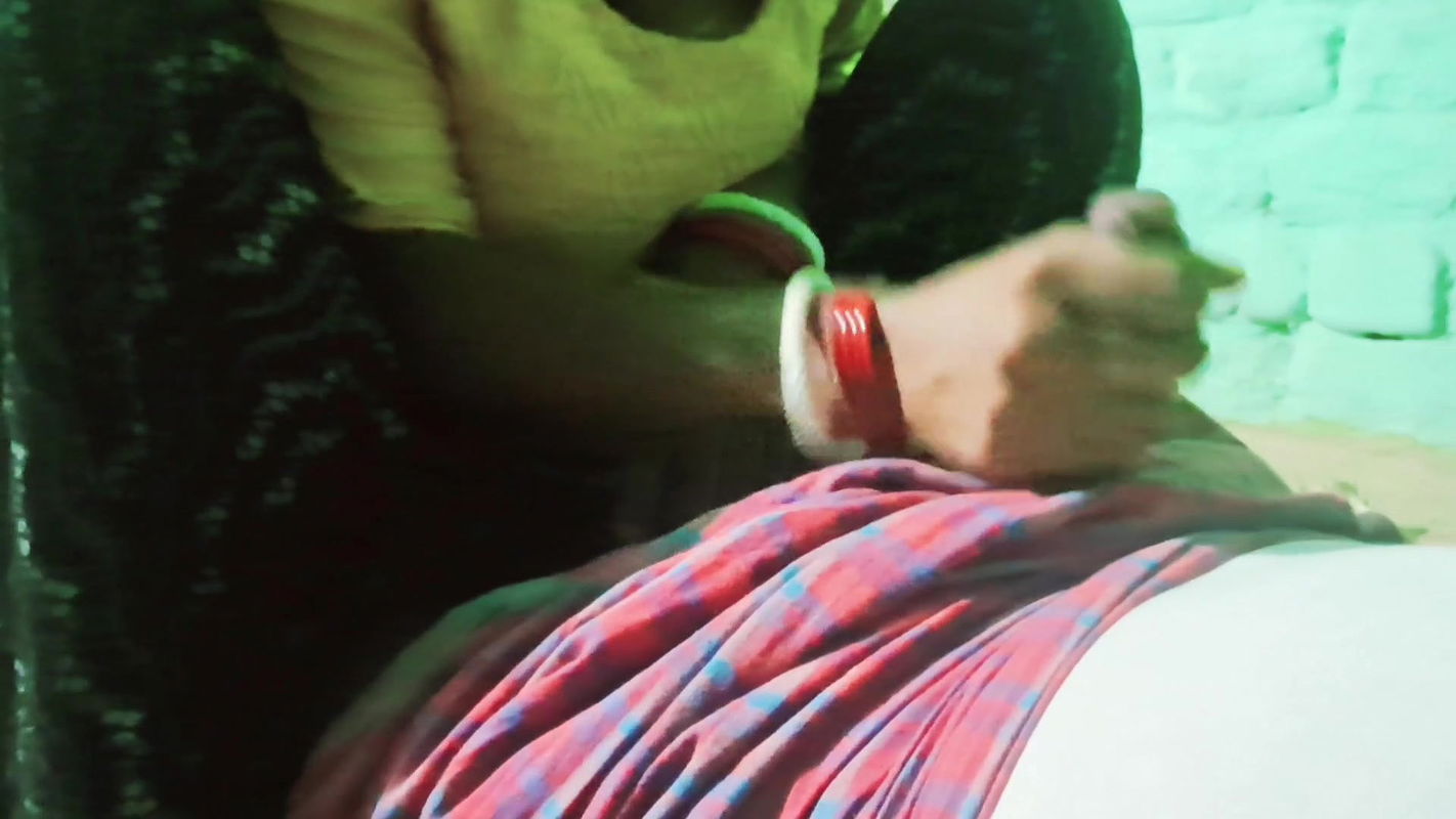 Pakistani big boobs stepmom fucked by plumber