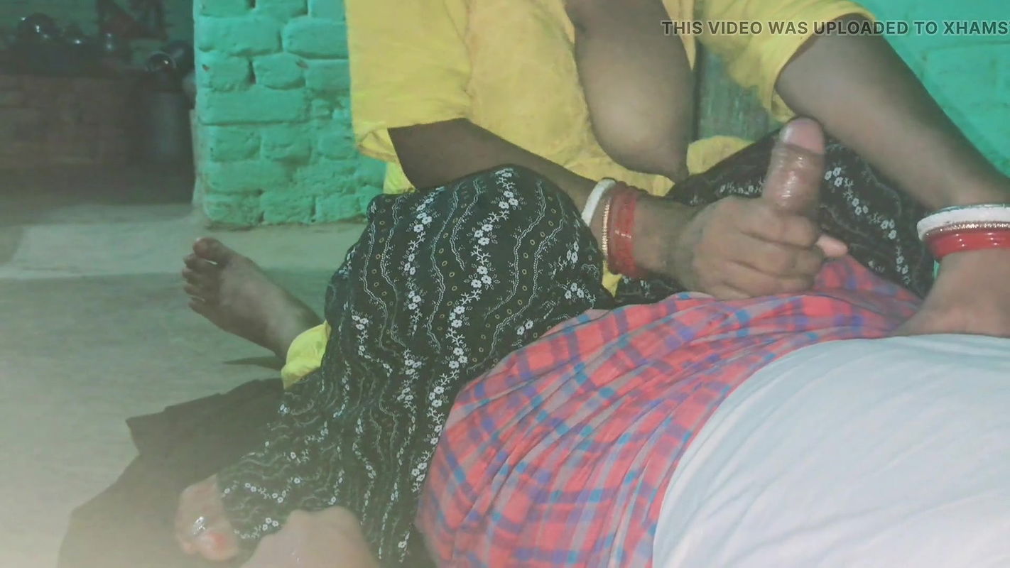 Pakistani big boobs stepmom fucked by plumber