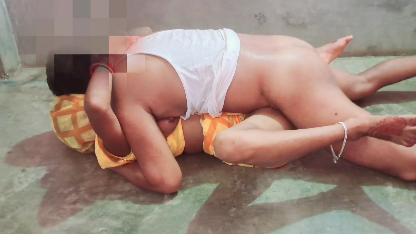 Tannu Bhabhi Cheating with husband and fucking form her boyfriend