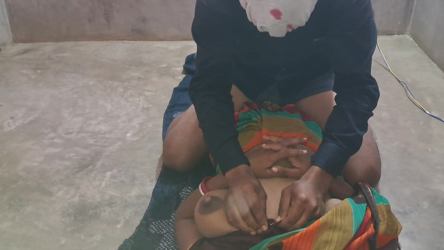 Hindi Audio clear aunty with sexy Indian Village Life