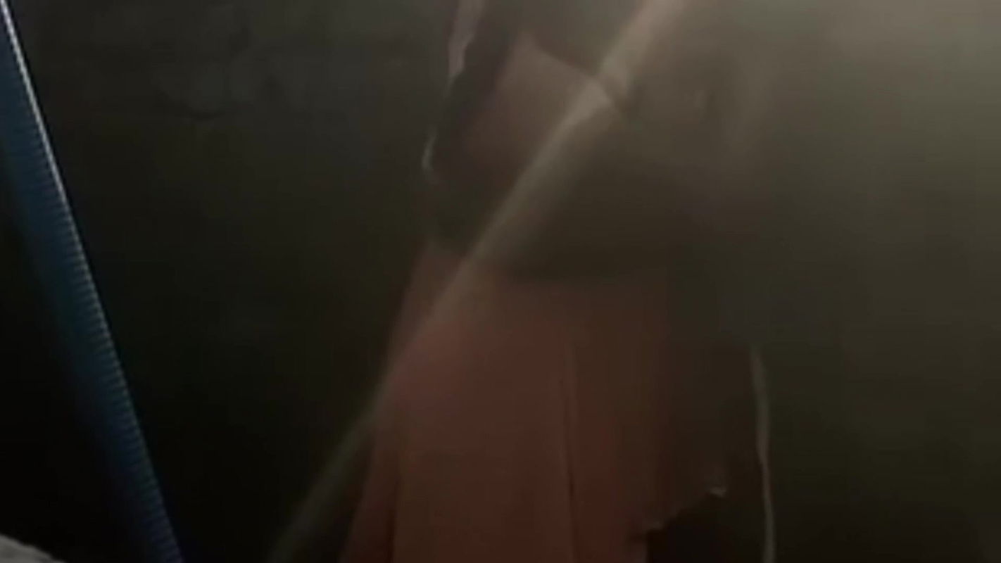 Village Girlfriend Kissing outdoor Water Recharge in used home