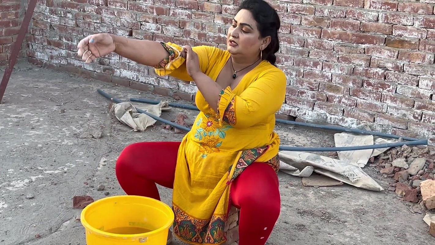 Pakistani Beautiful Village Life Desi Aunty Hot Vlog Pakistan Village Life _Desi Aunty Hot Vlog