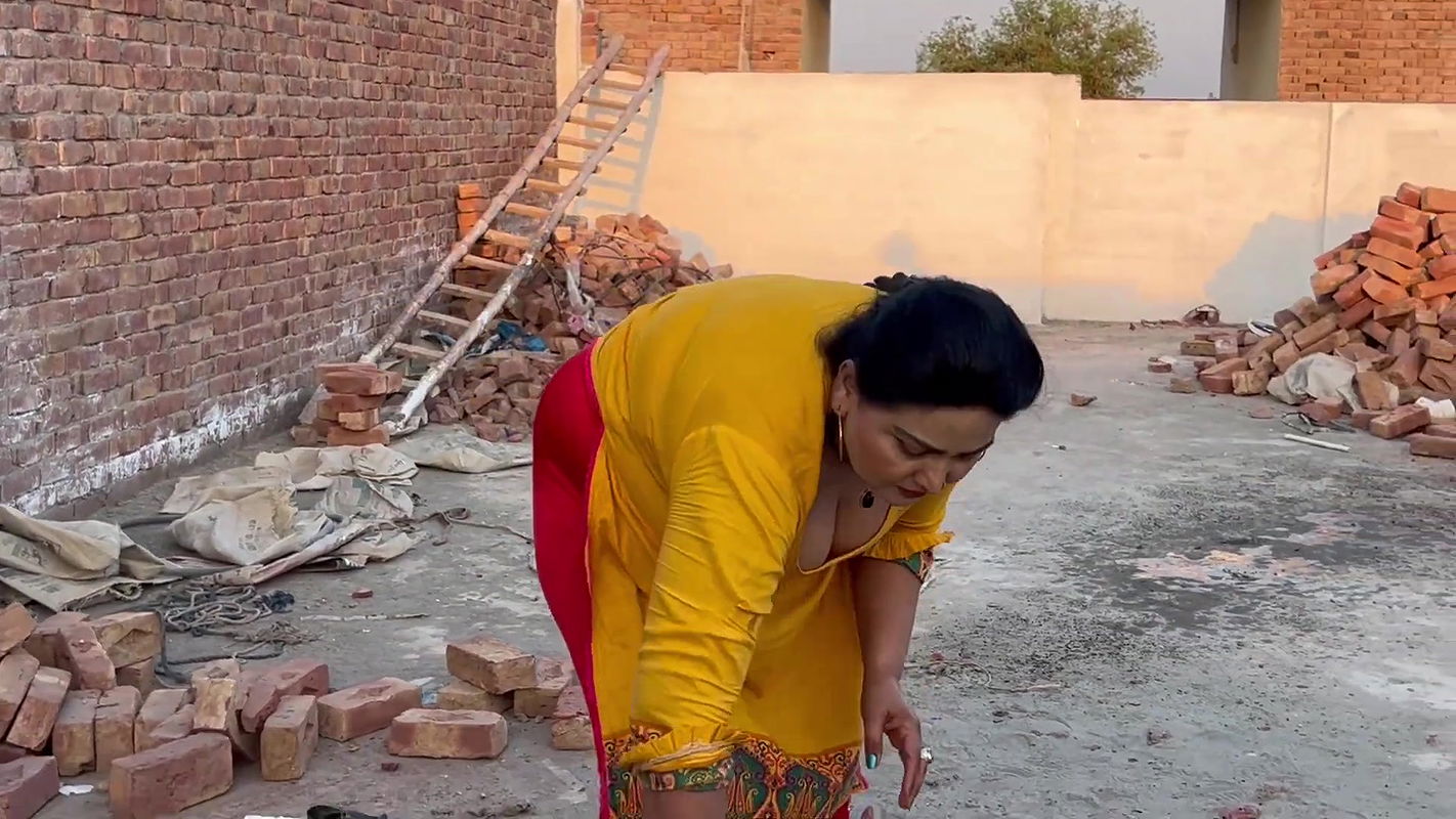 Pakistani Beautiful Village Life Desi Aunty Hot Vlog Pakistan Village Life _Desi Aunty Hot Vlog