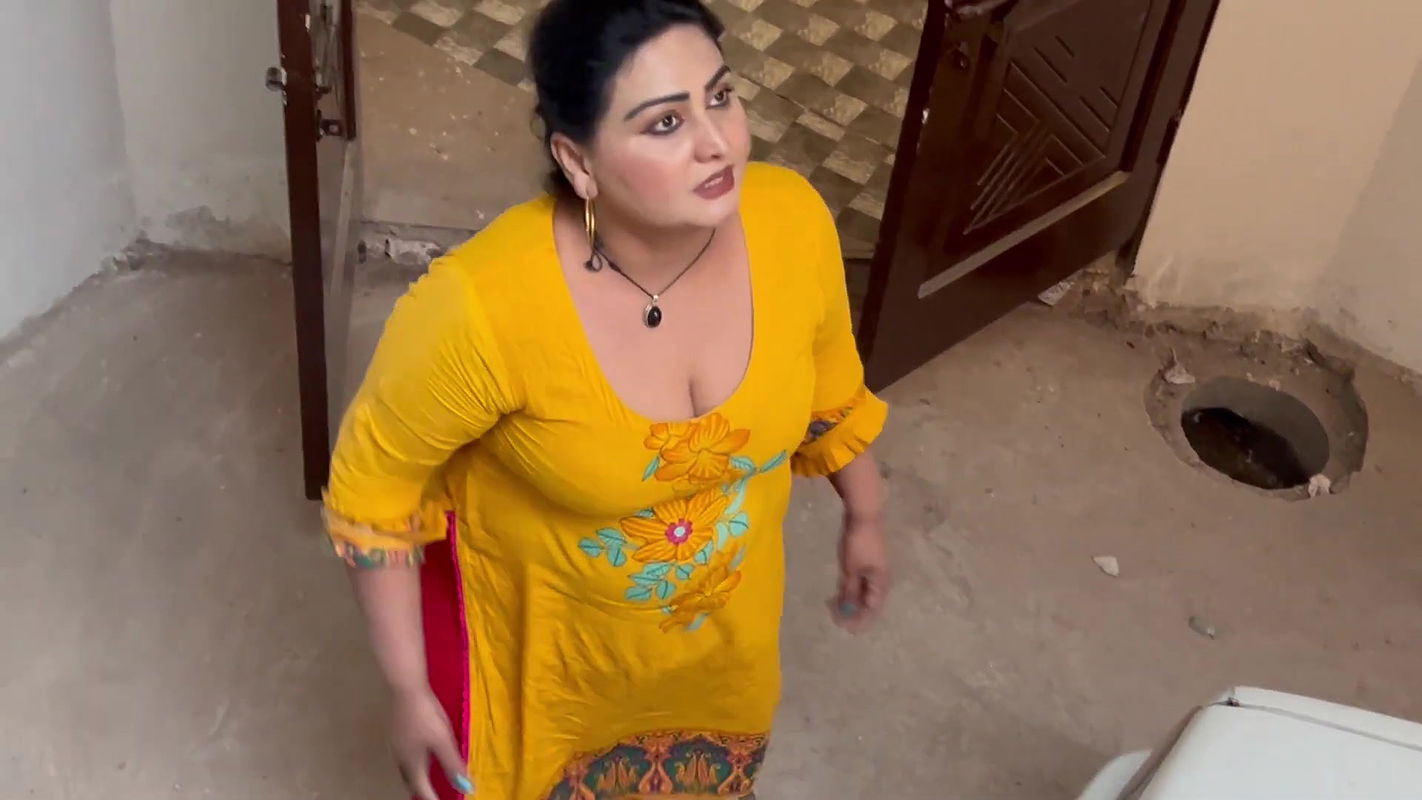 Pakistani Desi Housewife Cleaning Vlog Village Woman Work Desi Aunty Hot Vlog Pak Family Vlog