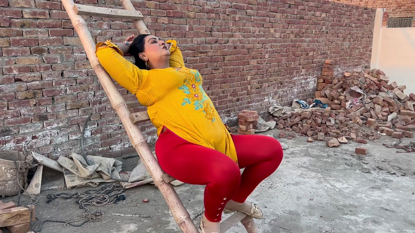 Pakistani Desi Housewife Cleaning Vlog Village Woman Work Desi Aunty Hot Vlog Pak Family Vlog