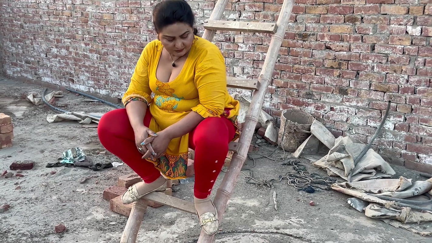 Pakistani Desi Housewife Cleaning Vlog Village Woman Work Desi Aunty Hot Vlog Pak Family Vlog