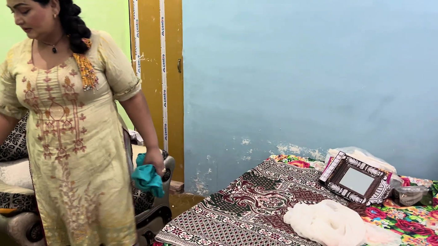 Pakistani Desi Aunty Hot Vlog Village Woman Work Pak Family Vlog Desi Aunty Hot Vlog