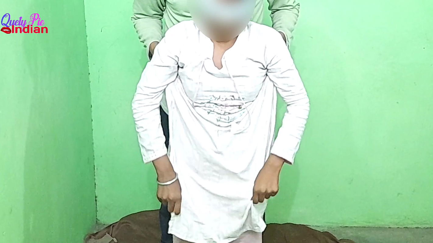 18 year Student real Desi Virgin Teen India girl first time boobs and pussy Love Hardcore Anal Fingering Girlfriend School