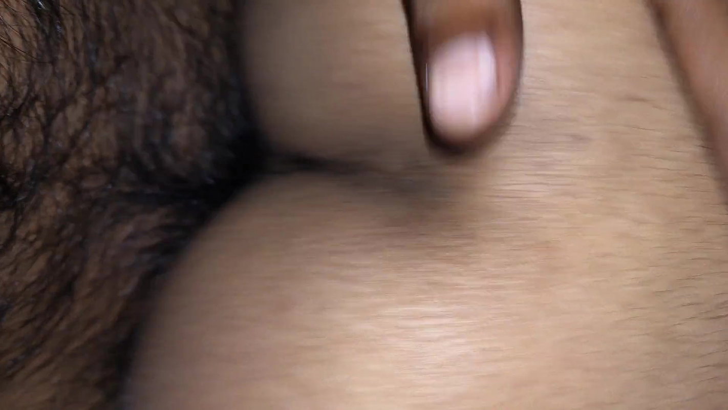 18 years old desi village girl break virginity her brother in-law in Hotel