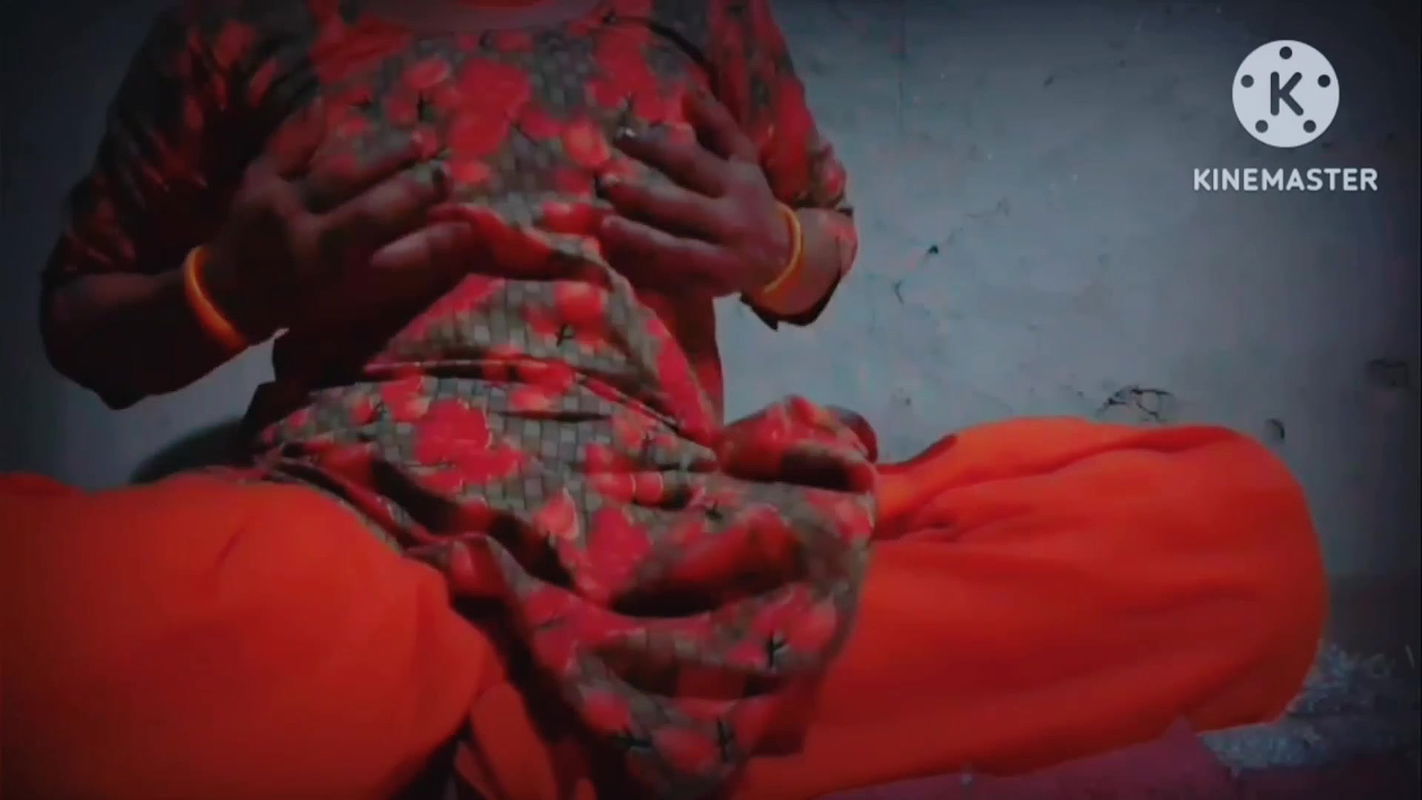 am having a very great experience of having sex for the first time  My hot body is very excited  I am