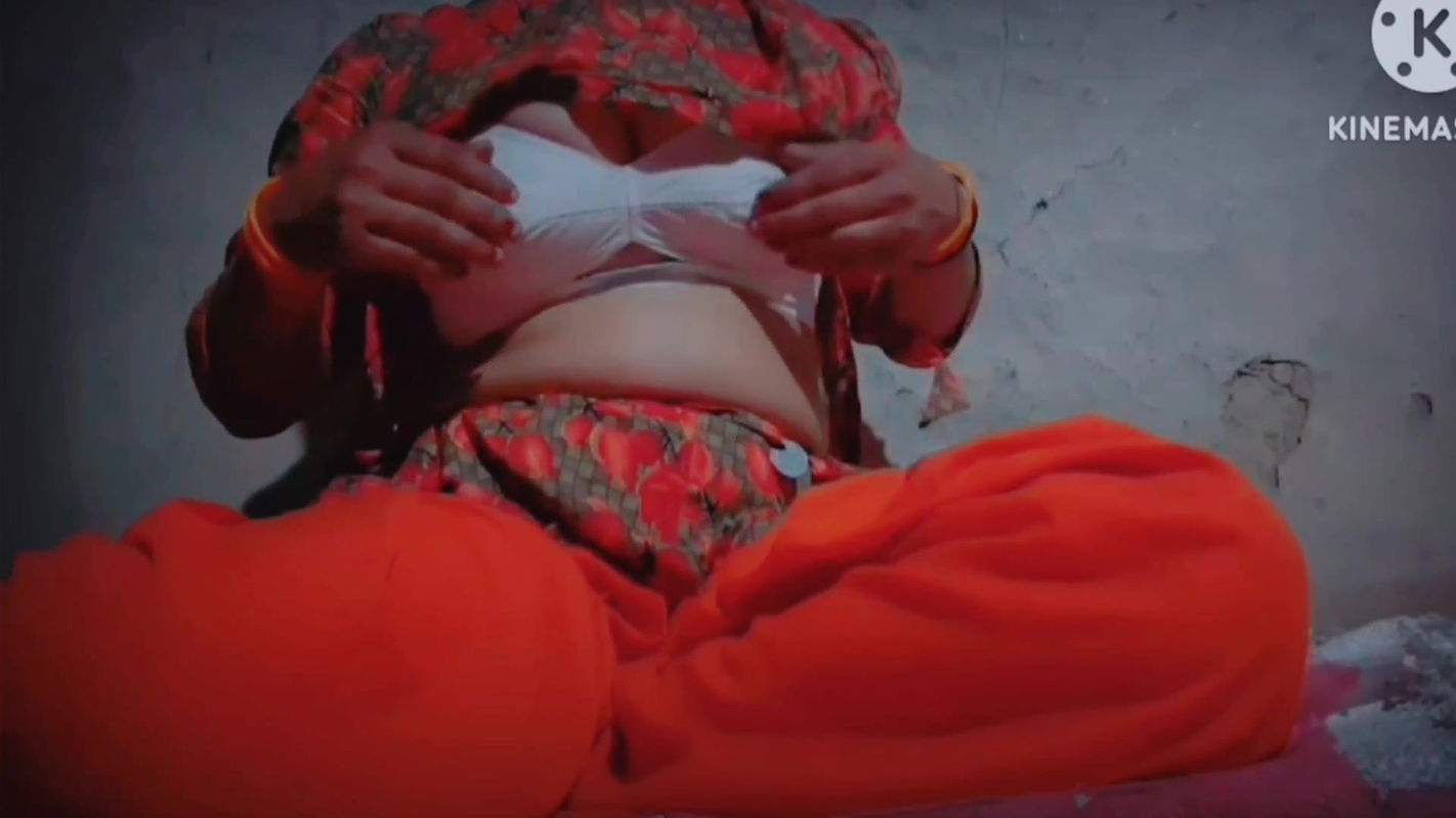 am having a very great experience of having sex for the first time  My hot body is very excited  I am