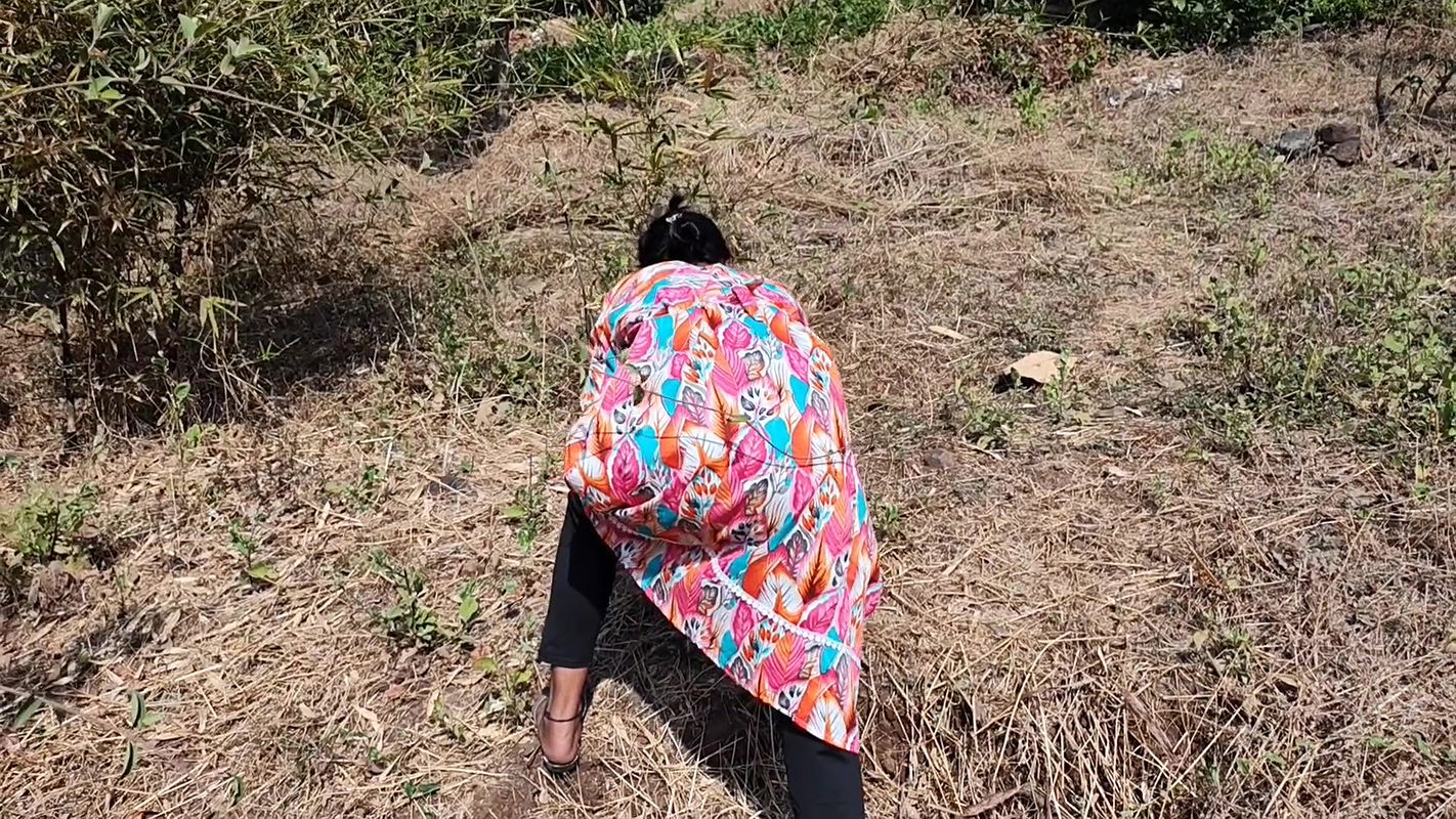 Ashu was weeping in the field of people without recognition then brought it to the house fucked