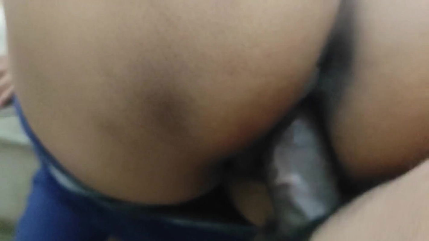 Bathroom me mutte hue bhabhi boli aaj to mujhe chod dijiye devar hindi video