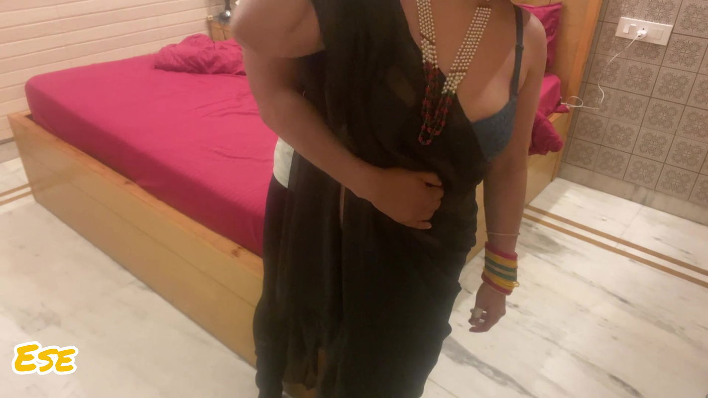 Bhabhi can’t stop her brother-in-law fucking her from behind