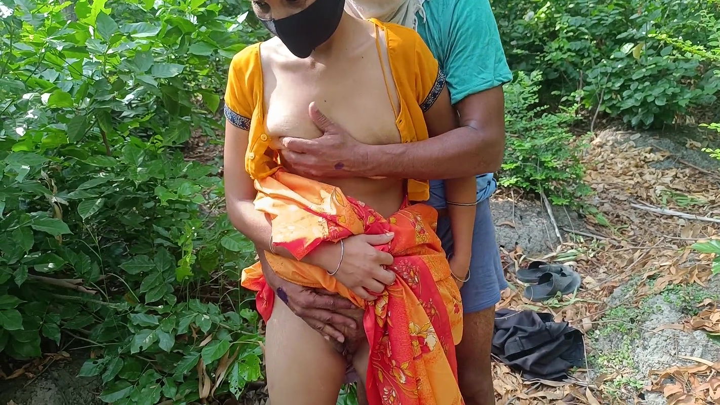 Bhabhi ki hui chudai jungle mein