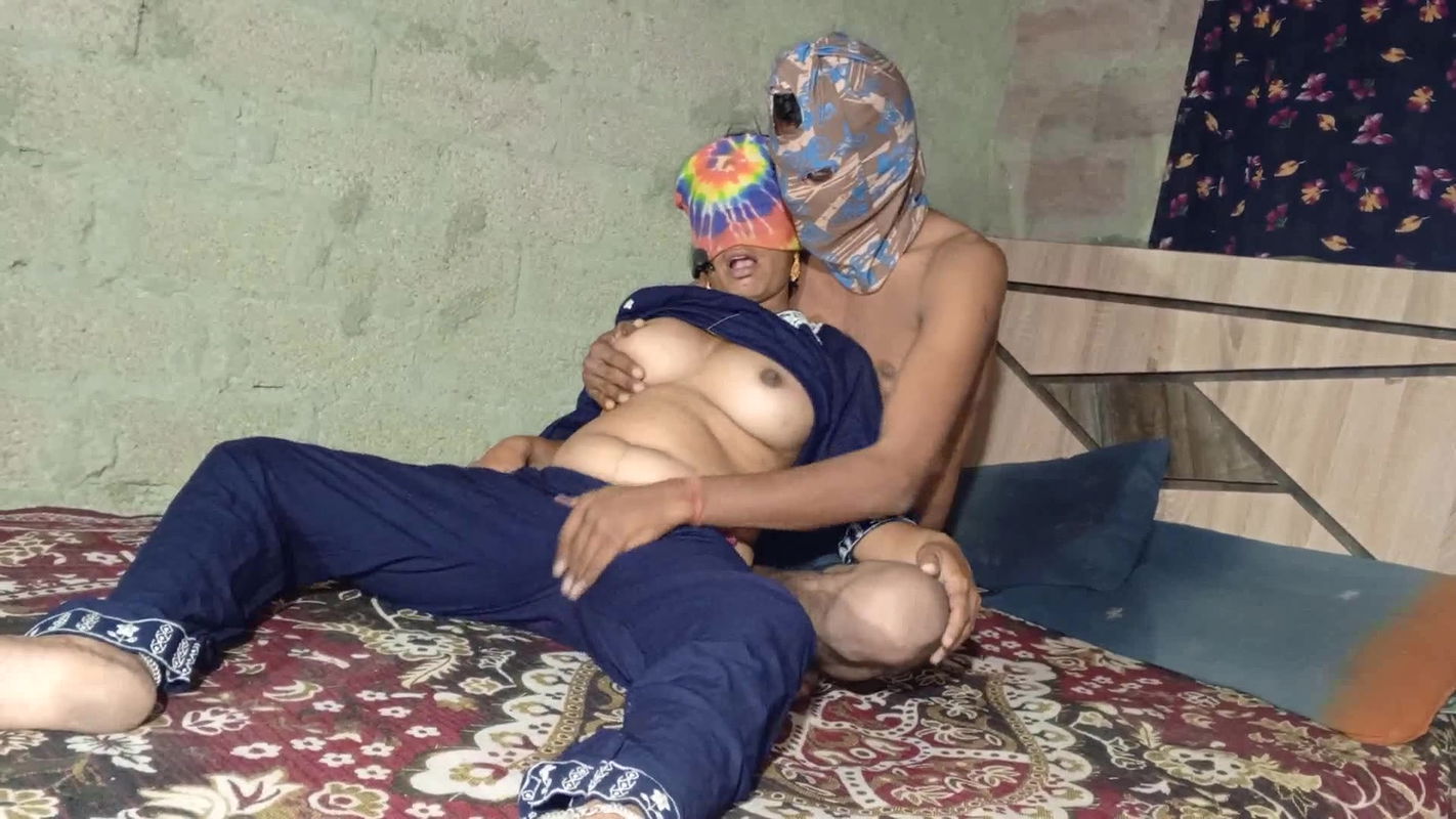 Bhabhi ko raat me jor se chudhai