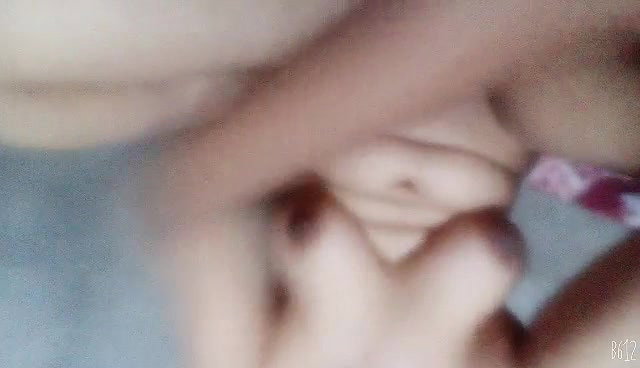 Desi cute paki girl nude selfie