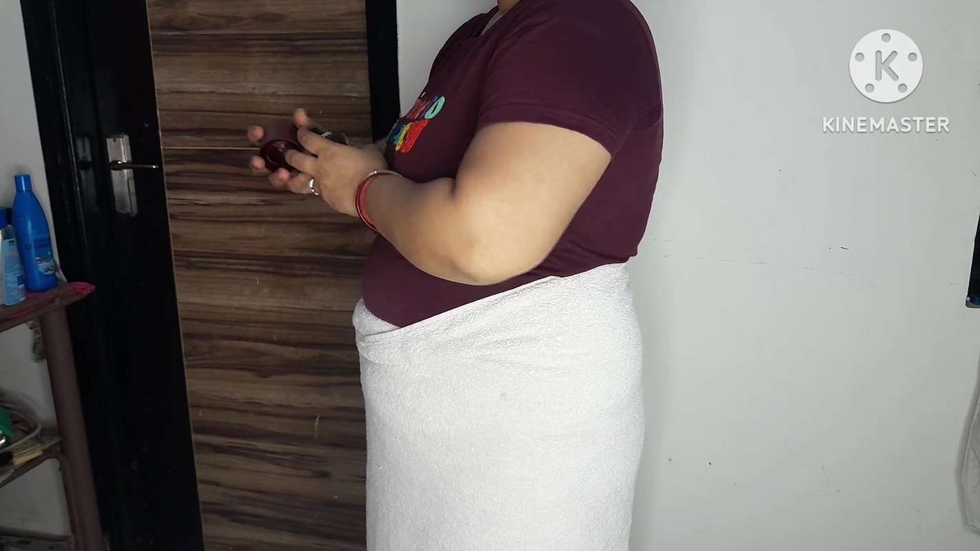 boyfriend AND girlfriend HAVING FUN ALONE AT HOME IN HINDI AUDIO