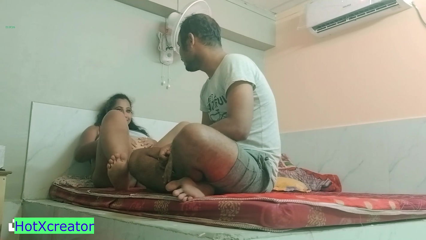 Desi Modern Bhabhi Sex! Fuck me hard!