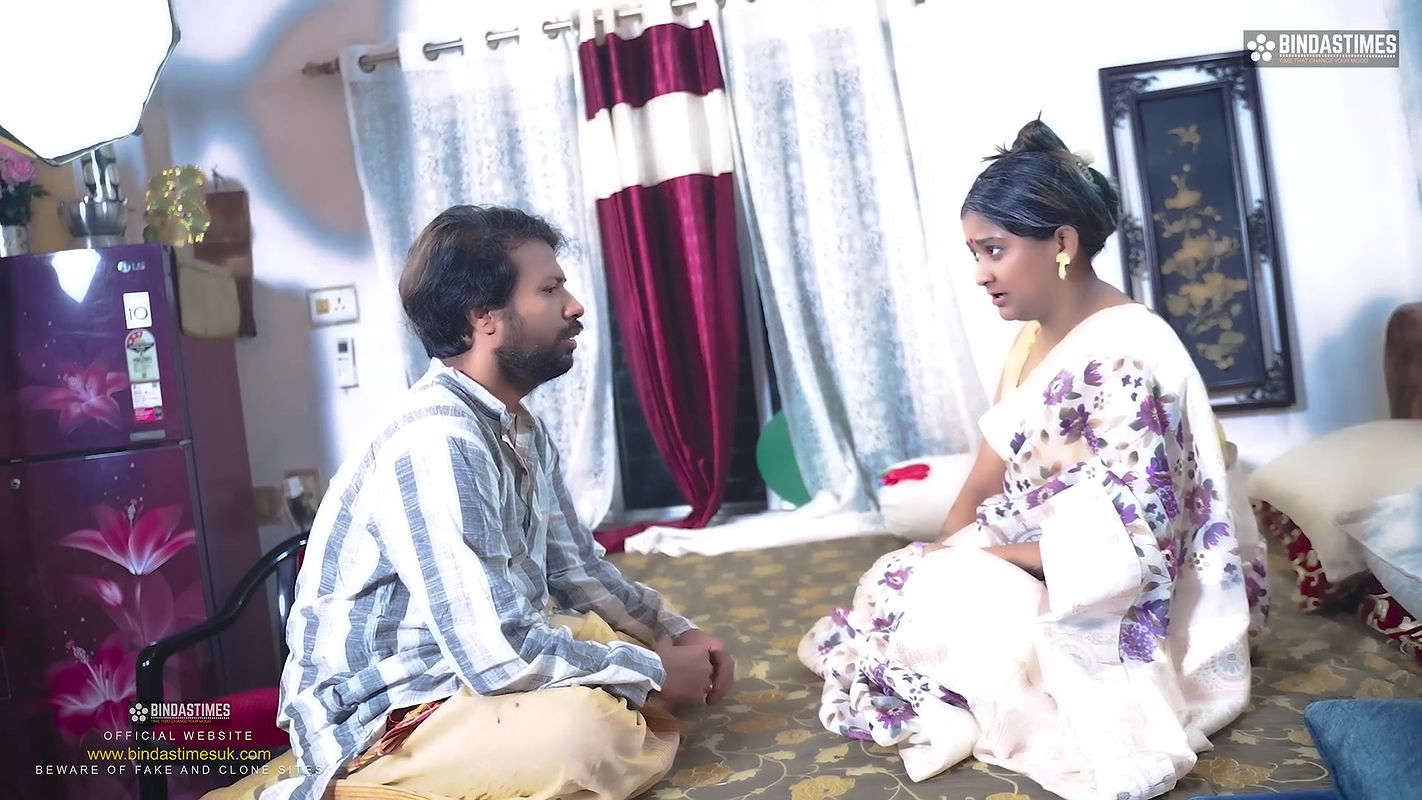 Desi Indian Step Mom Teaches her Step Daughter How to sex with a Teacher ( Threesome Full Movie )