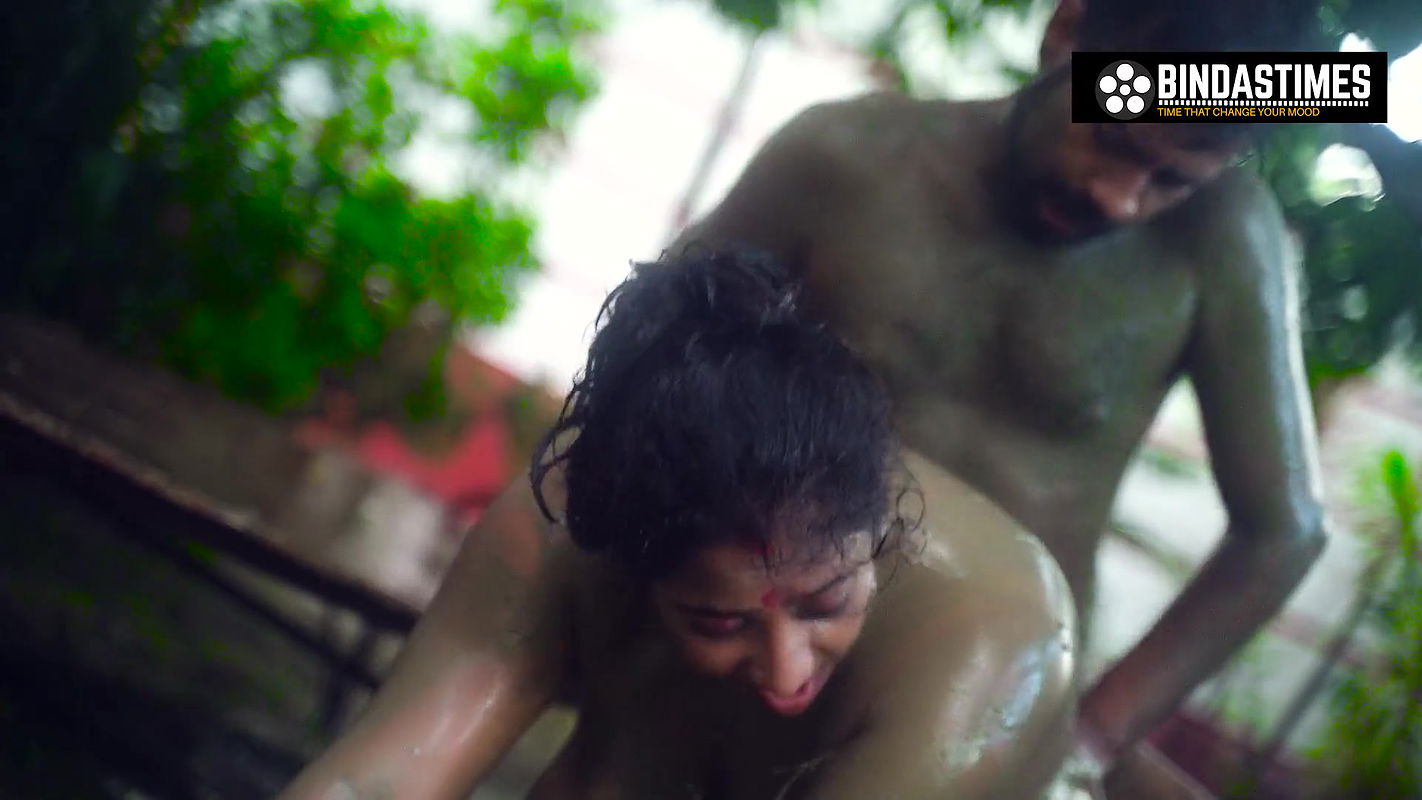 Desi Dhoban Bhabhi Ko Pani me gira ke khub choda ( Hindi Audio )