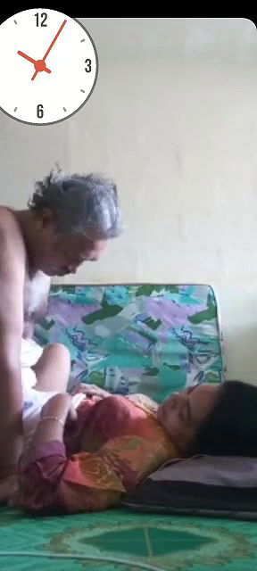 Mature couple fucking and showing