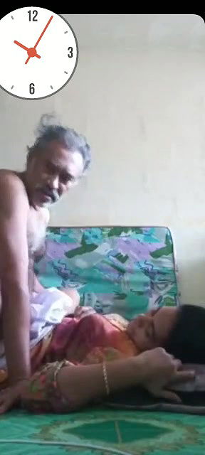 Mature couple fucking and showing