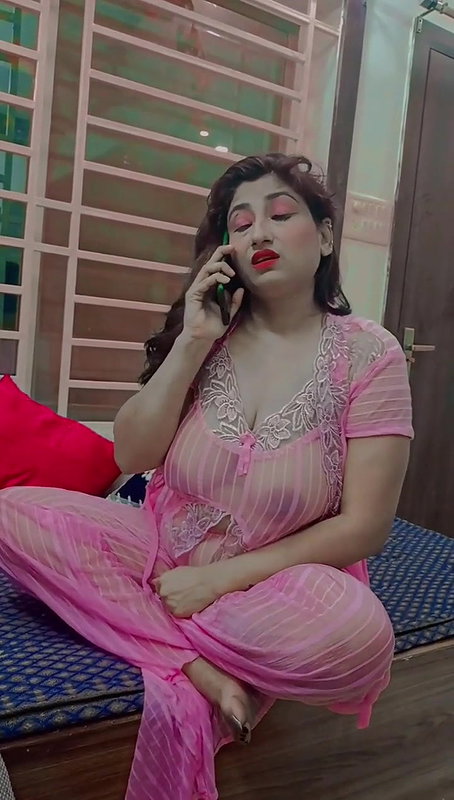 Soniya Sonu Showing Boobs in Transparent Dress