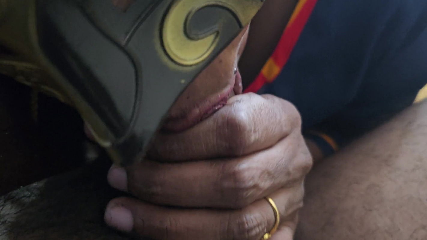 Tamil ponnu Enna alaga kottaya sappura