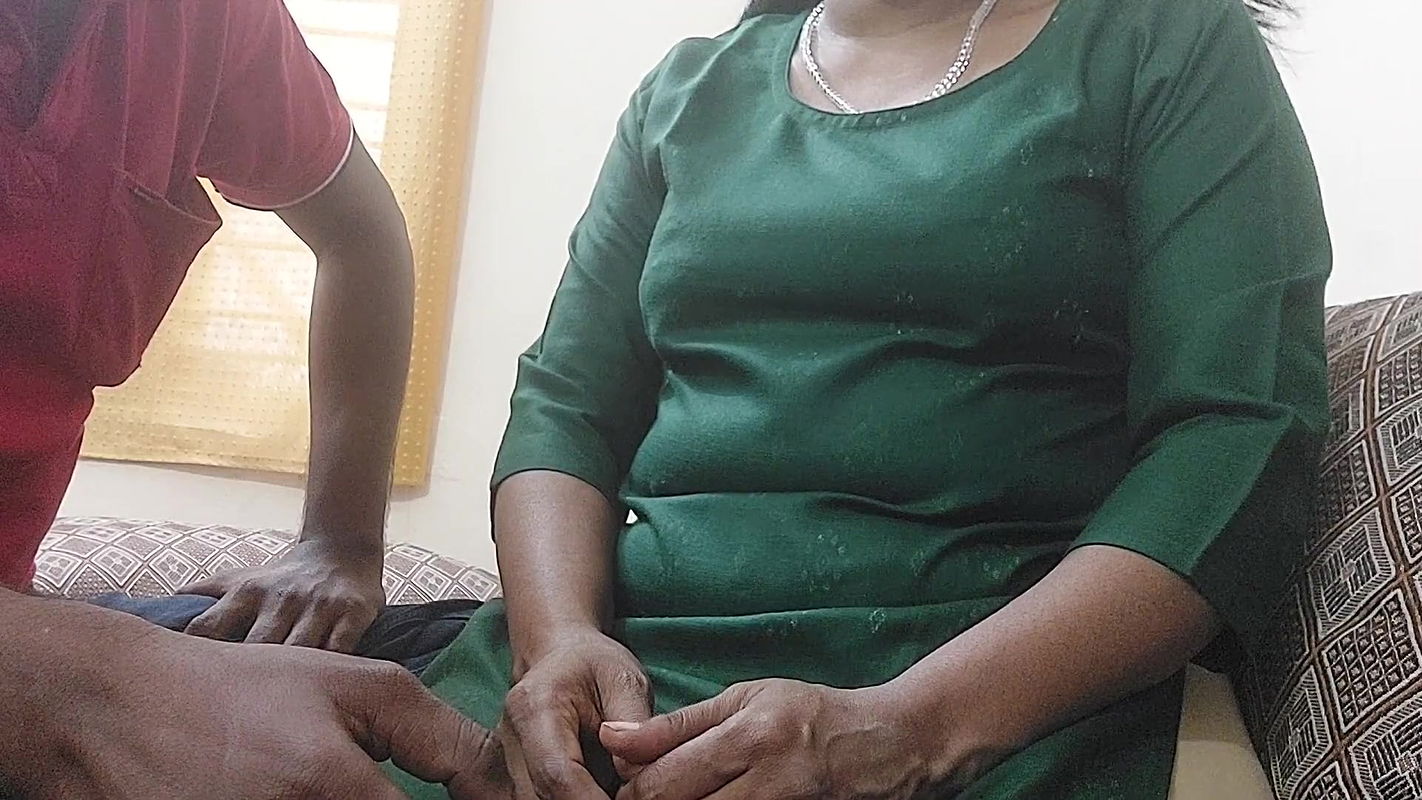 Tamil amma Double Penetration banana role play