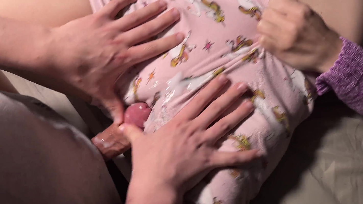 Stepsis Lets Me Use Her Pussy for Last Time, Kinky Rubbing