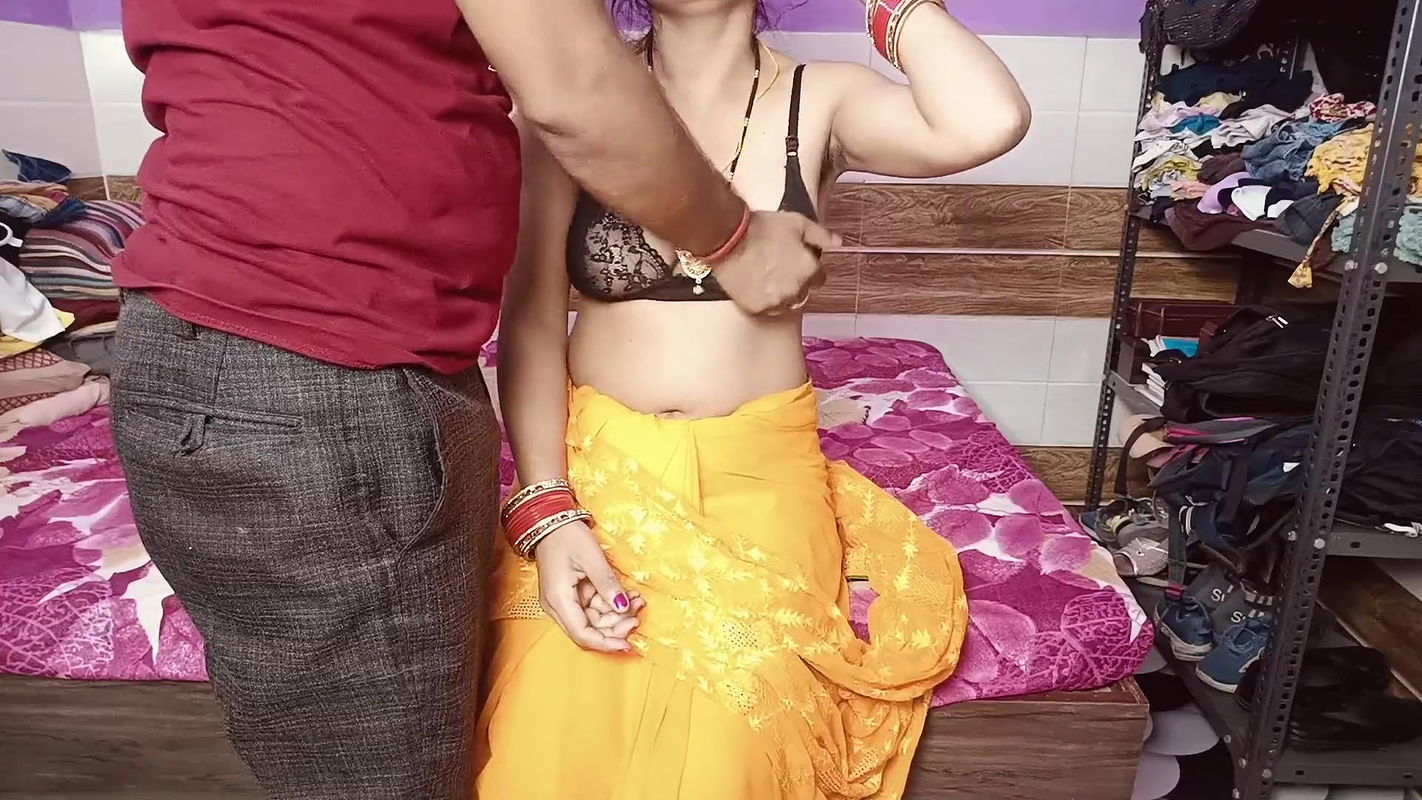 New desi indian girl very hot and romantic fuck by his neighbor boy