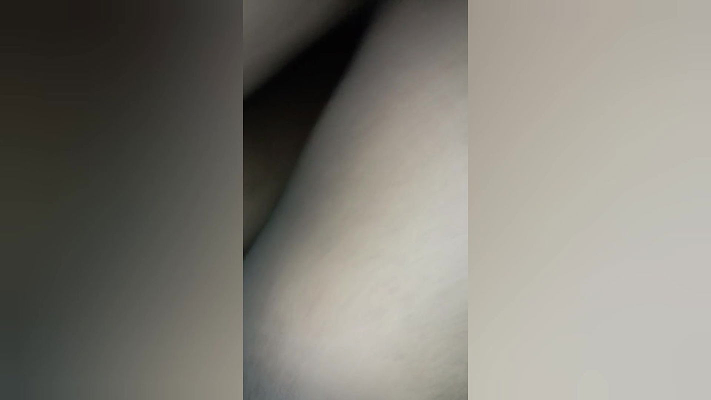 It’s very interesting to fuck the beautiful aunt when the uncle is away