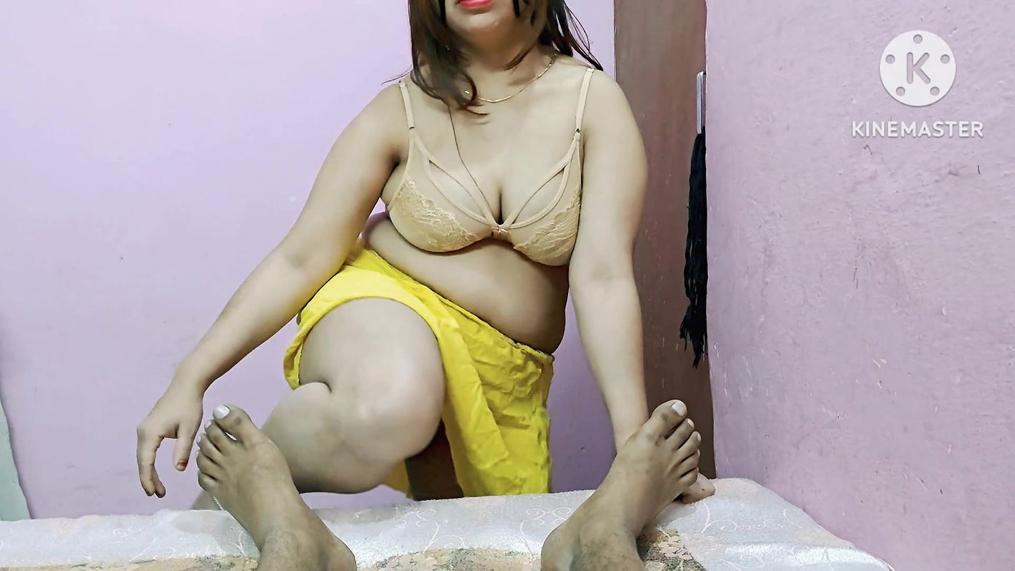 Invite my friend’s boyfriend to my house