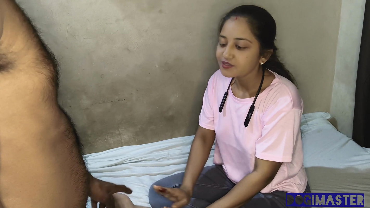 Indian girl has a lot of fun in the hotel desi indian college girl full enjoying in hotel