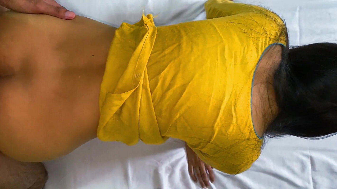 Indian beautiful stepmom fucked by real stepson hardcore pussy fucking with hindi audio Desi Sex Chudai