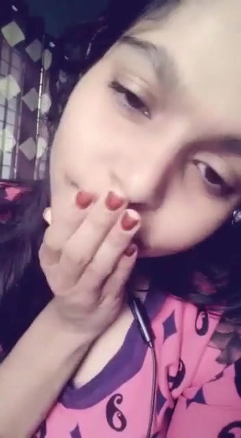 Beautiful Cute Bengali Girl Showing