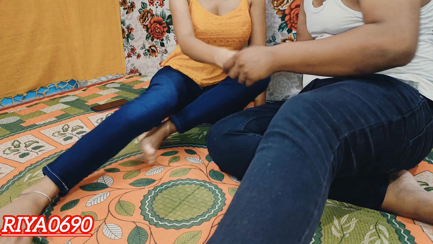 Ex-Girlfriend Ki Tarah Khoob Pela