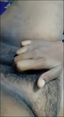 Mature Bhabhi Masturbating