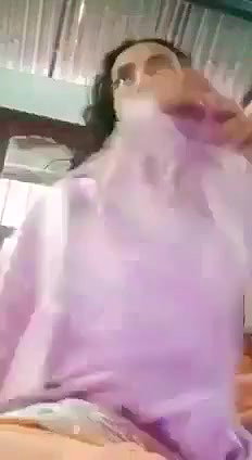 Bangladeshi Beautiful Girl Showing