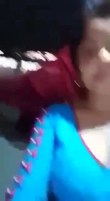 Showing her huge pussy