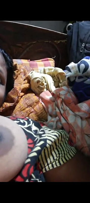 Mom show boobs for money and son make video creazy