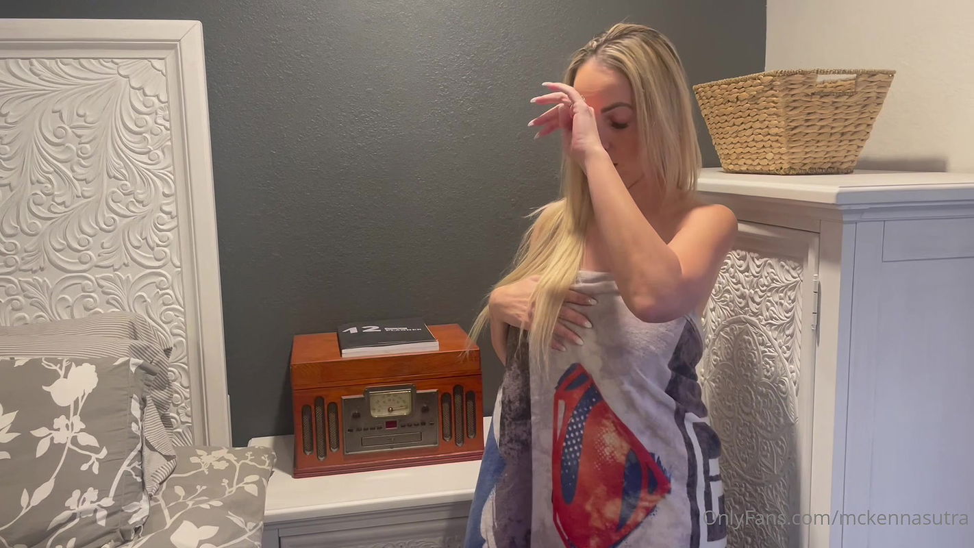 Onlyfans star Hxllywxxdz video collection- 6