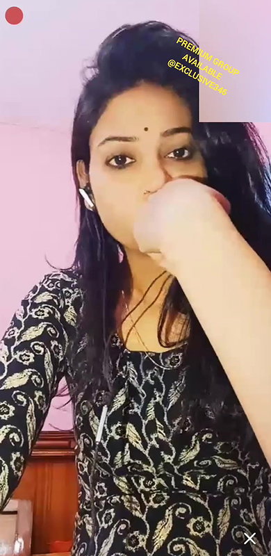 Cute girl in cam