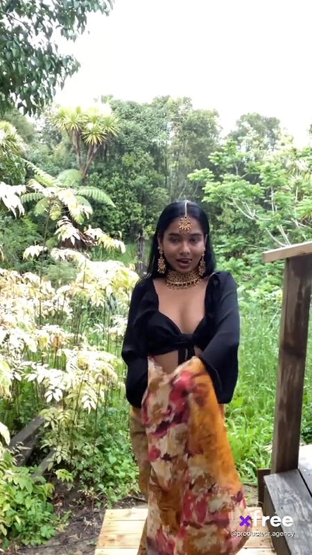 Cute desi model show her boobs n ass