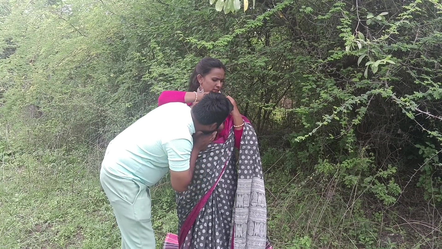 Cum on ass of desi indian Marathi kavita, doggy style fuck in jungle, saree fuck in outdoor
