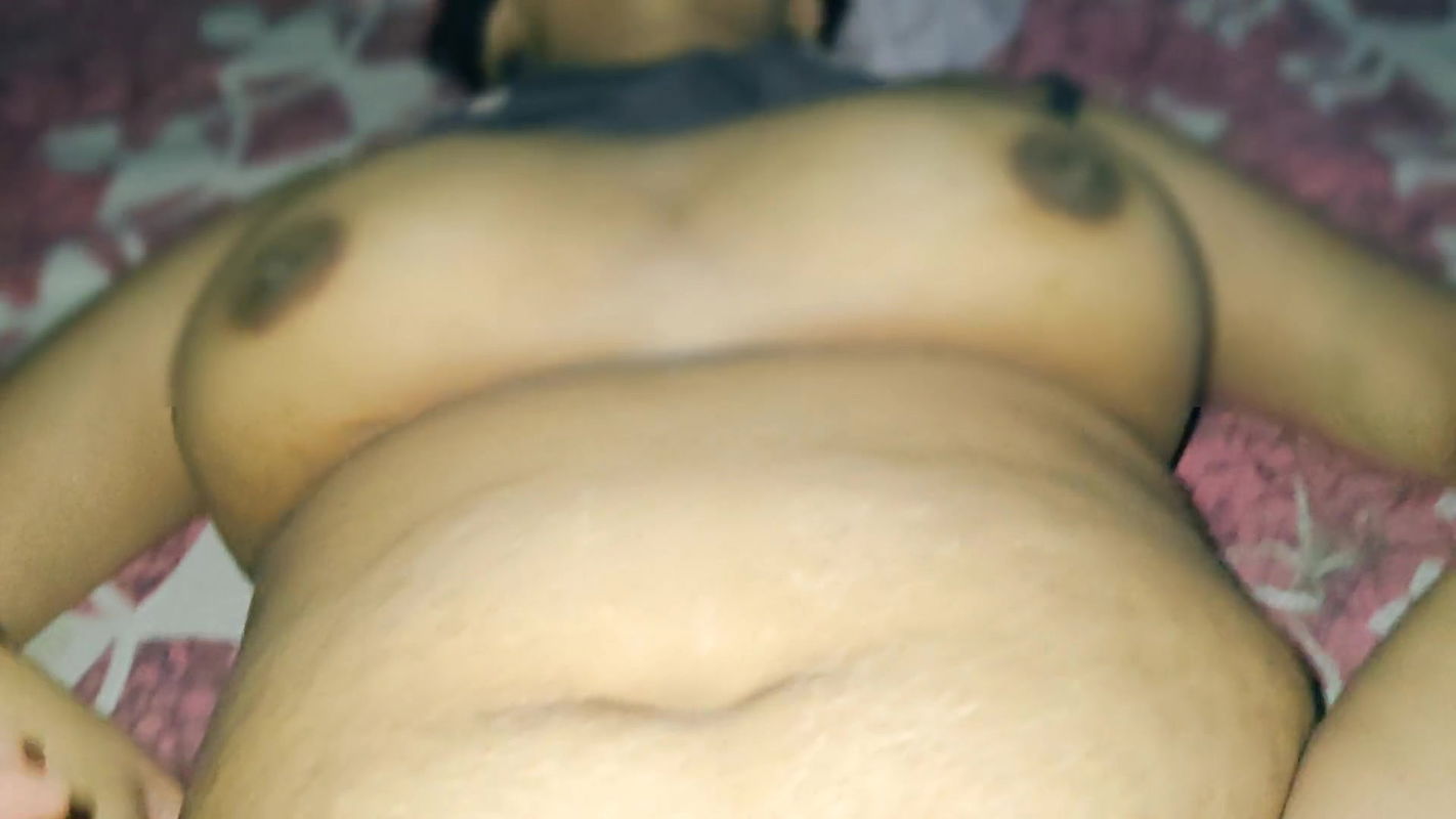 Married woman takes her boyfriend to hotel