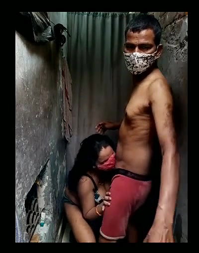 Puri cpl Bathrrom Play on Live Cam Show