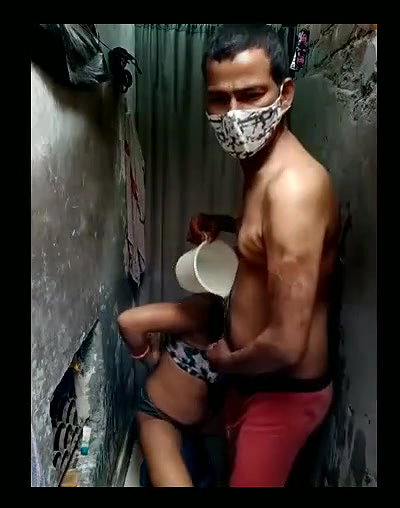 Puri cpl Bathrrom Play on Live Cam Show