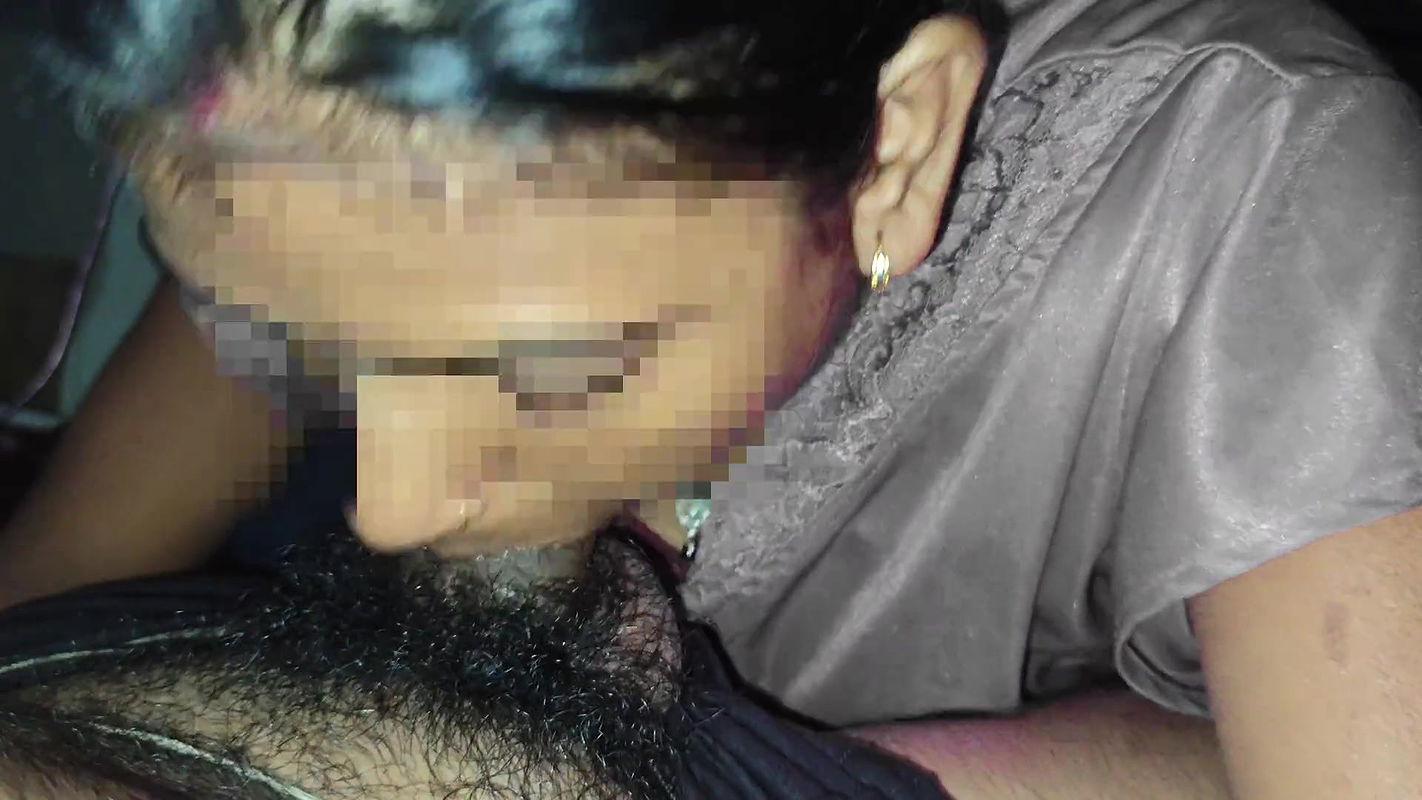 Cum in mouth Desi village bhabhi hot masterbuting and cum in mouth